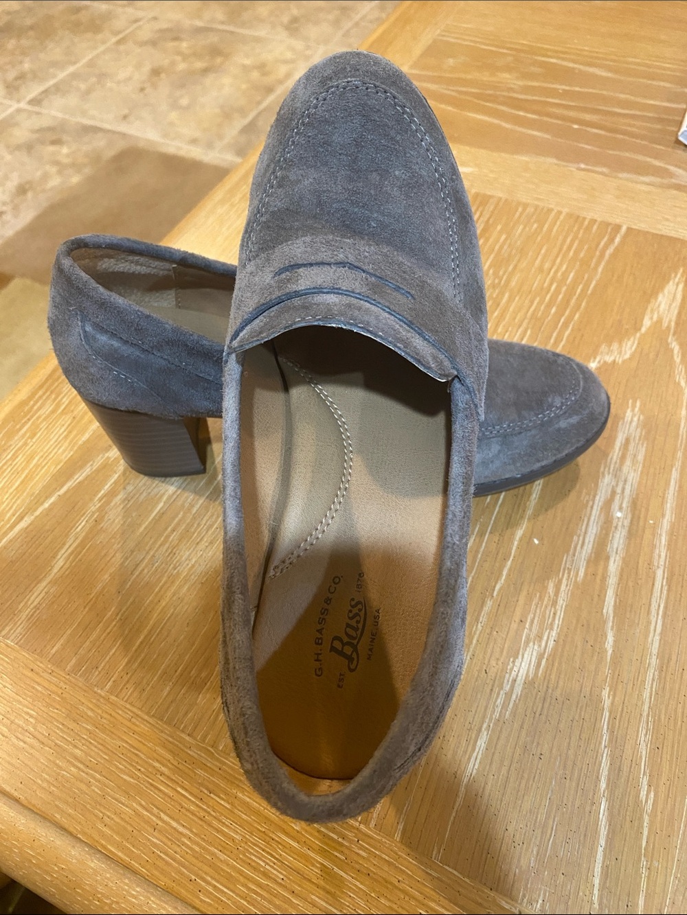 Bass Women's Suede Loafers in Gray